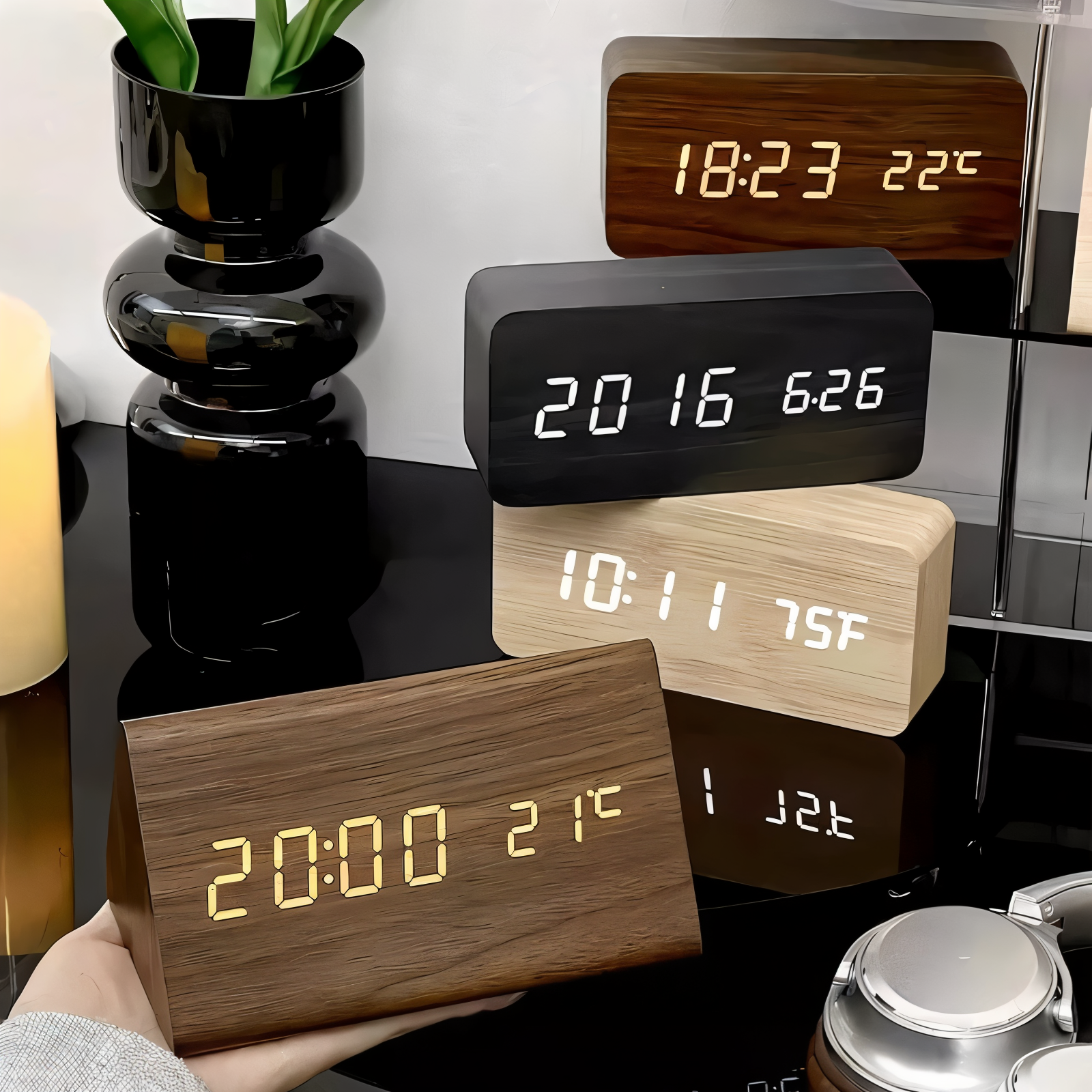 WakeyWood – Modern LED-Väckarklocka med Digital Display