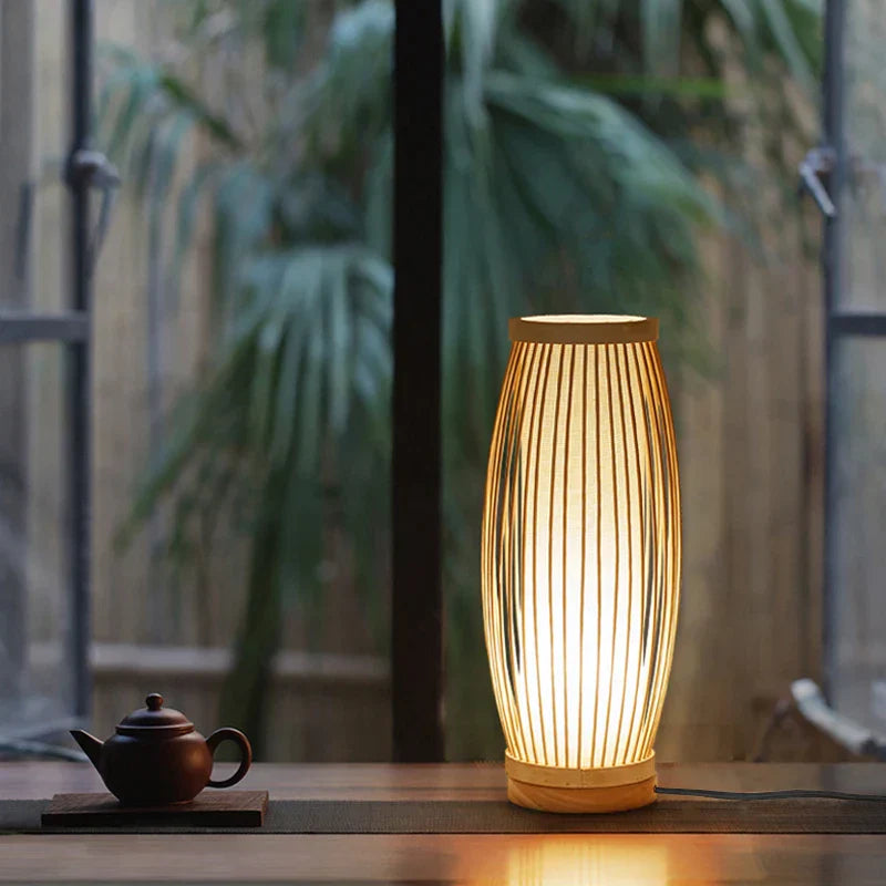Zenro Bordslampa i Bambu & Trä – Japansk Design för Lugn Atmosfär