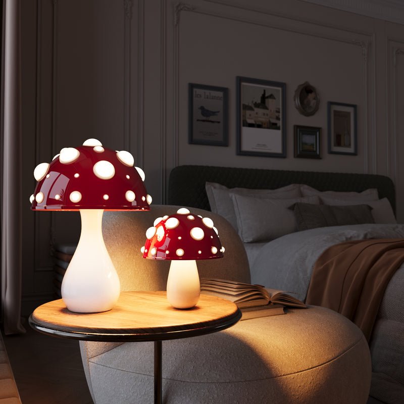 Amanita – Dimbart LED-bordslampa med varmvit belysning