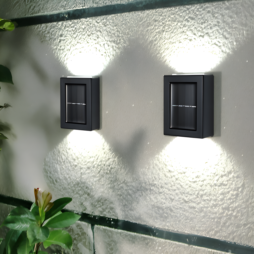 LumiSun – Solenergi Vägglampa med Dubbel Ljusspridning | Vattentät Utomhusbelysning LED IP65