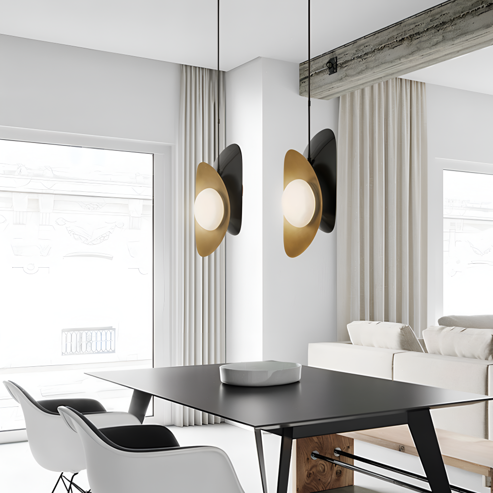 AureaShell – Lyxig Pärlglas Pendellampa med Guldfinish