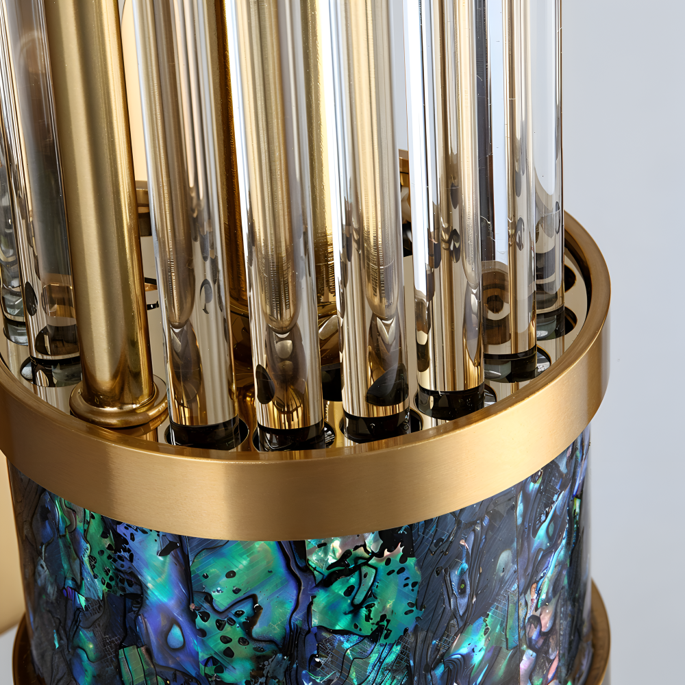 Aurelia – Vägglampa i Guld med Ribbade Kristalldetaljer och E14 LED-belysning