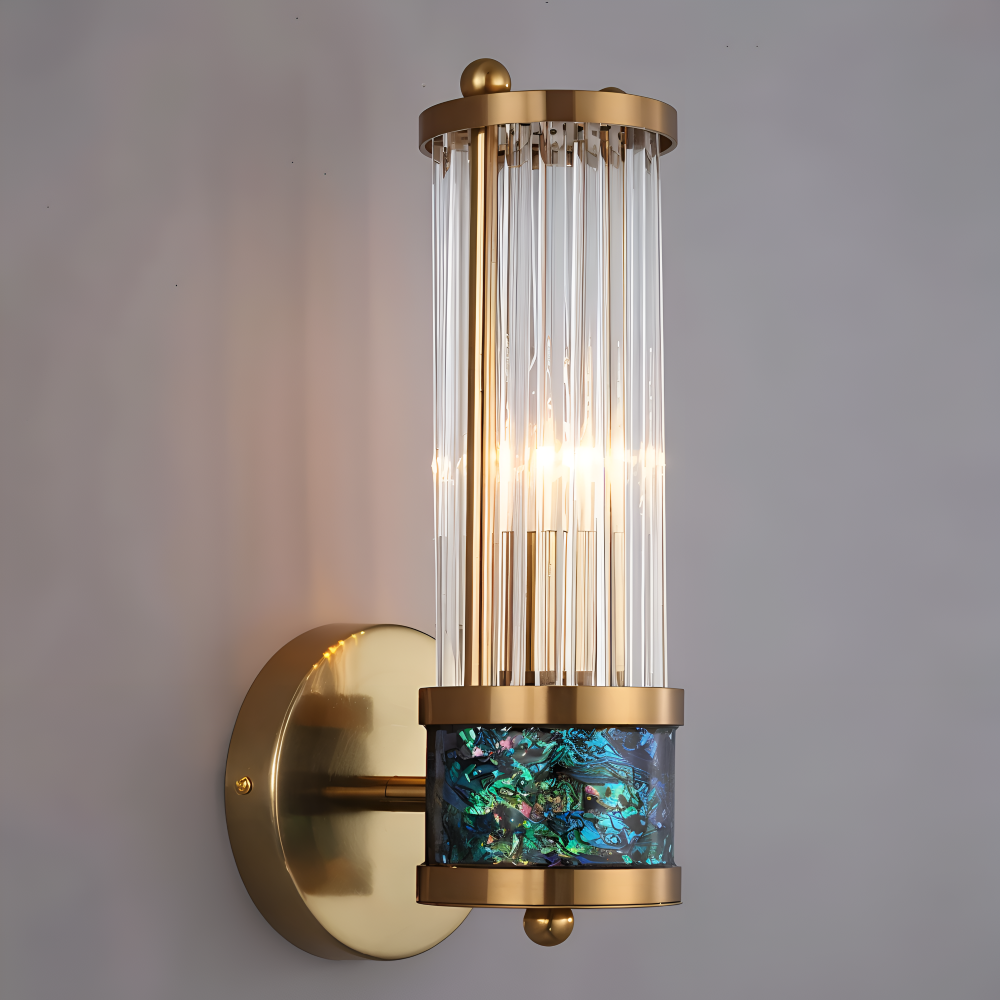 Aurelia – Vägglampa i Guld med Ribbade Kristalldetaljer och E14 LED-belysning