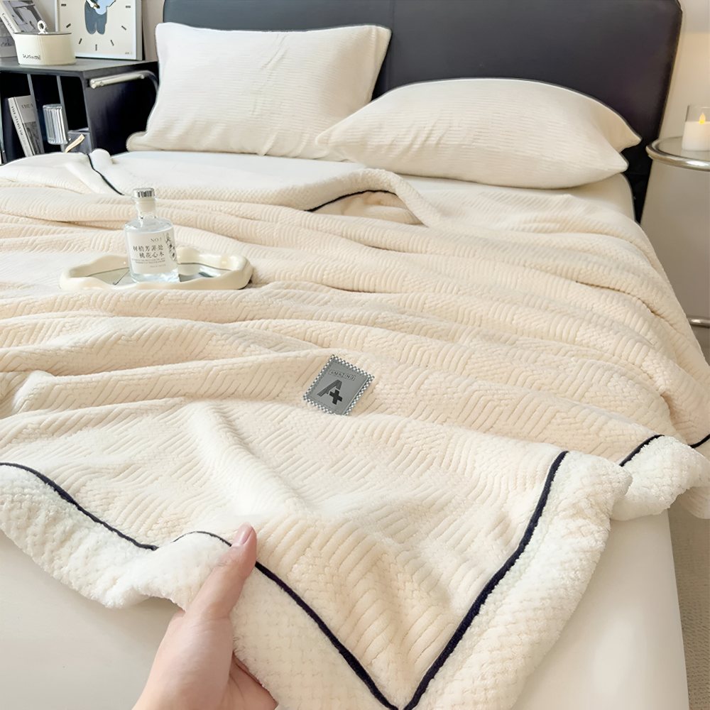 VeluLuxe – Elegant Sammetfilt i Minimalistisk Design