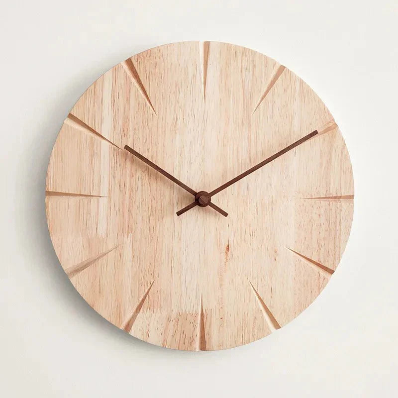 Väggklocka i Massivt Trä med Pendel – Minimalistisk & Tidlös Design