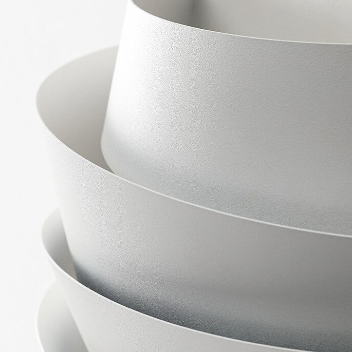 Namiya – Japandi Vägglampa med Modernt Asymmetriskt Design och Varmt Ljus