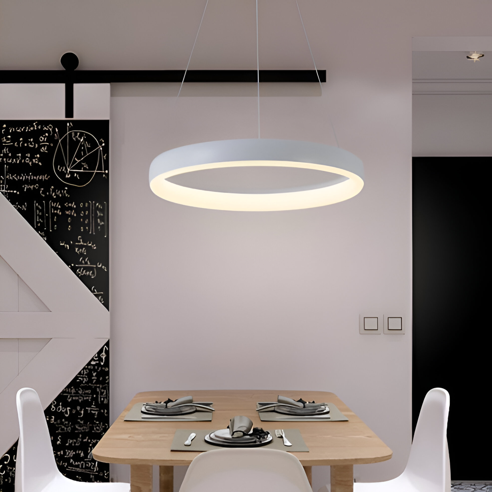 CircaLume – Minimalistisk Rund LED Pendellampa i Svart & Vit
