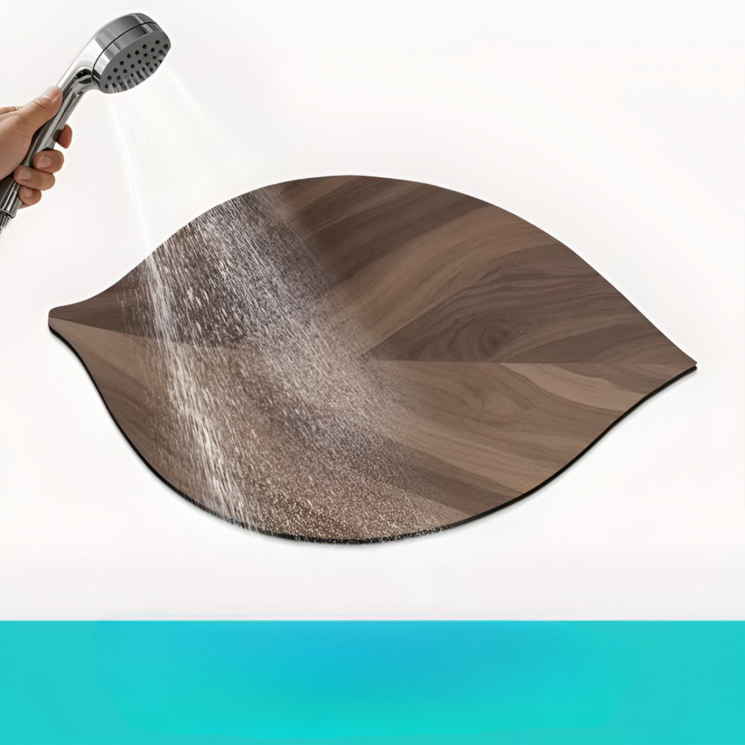 Leafora – Oval Badrumsmatta i Naturfärgat Lövverk, Halkfri & Vattenabsorberande