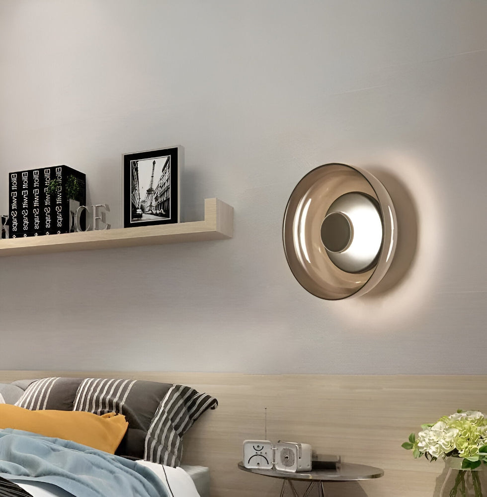 NordBowl – Rund Skandinavisk Vägglampa i Glas & Aluminium | Modern Nordic LED Väggbelysning