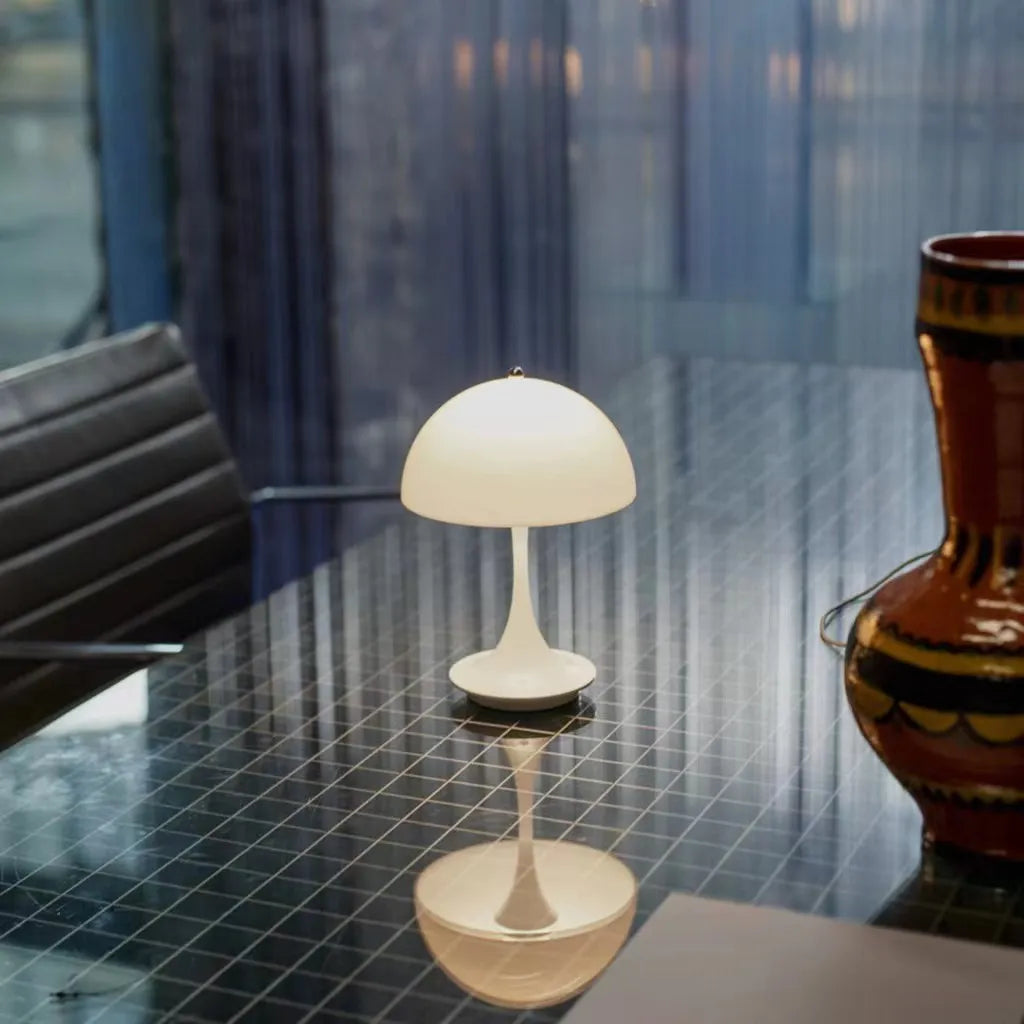 Trådlös LED-bordslampa med touch och dimmer
