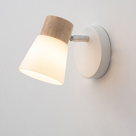 Skandinavisk vägglampa i trä och glas för spegel