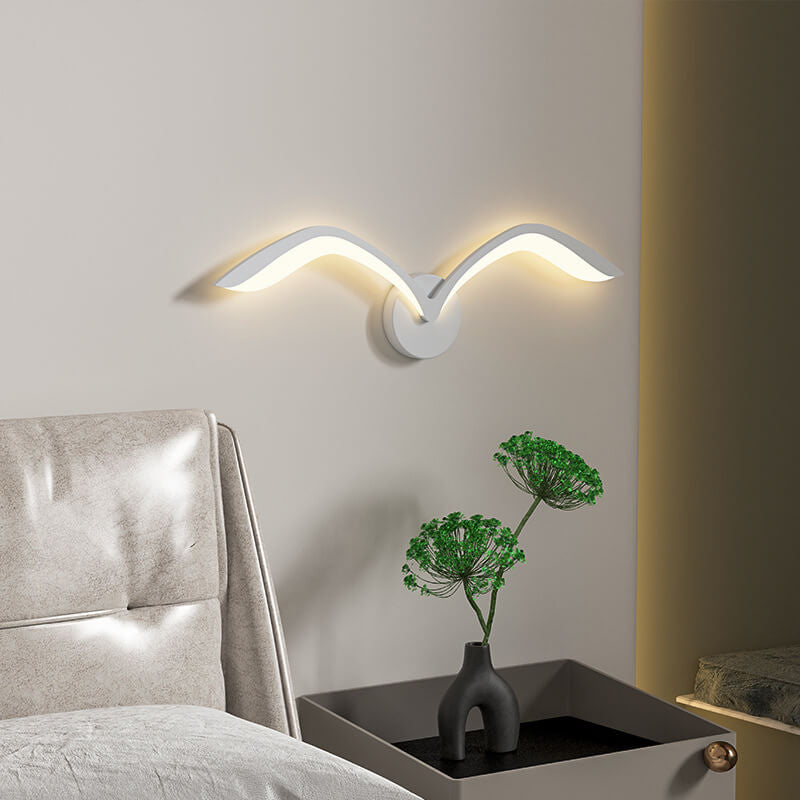 Modern vågformad LED-vägglampa med varmt ljus