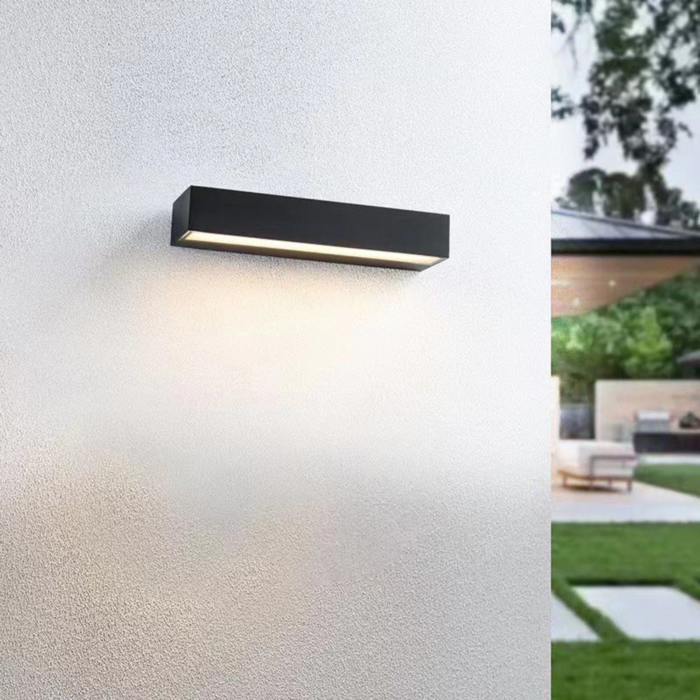AquaRay – Samtida Vattentålig Aluminium Vägglampa | LED Utomhusbelysning i Modern Design