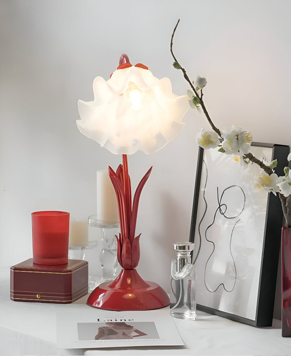 Fleur de Lumière – Bordslampa i fransk antik stil med blomsterdesign – Dekorativ lampa för sovrum & vardagsrum