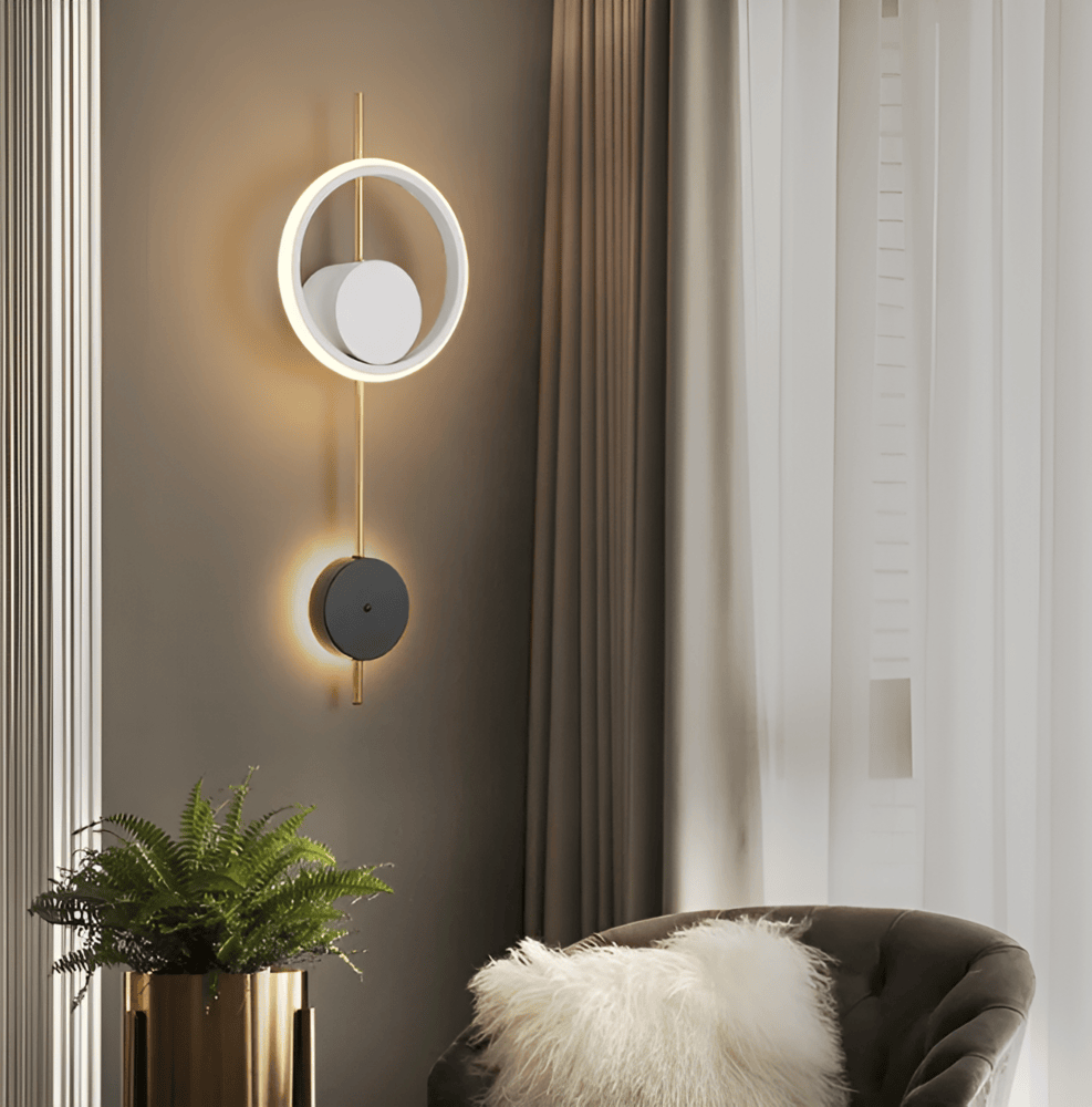 Haloform – Minimalistisk Rund LED Vägglampa i Metall