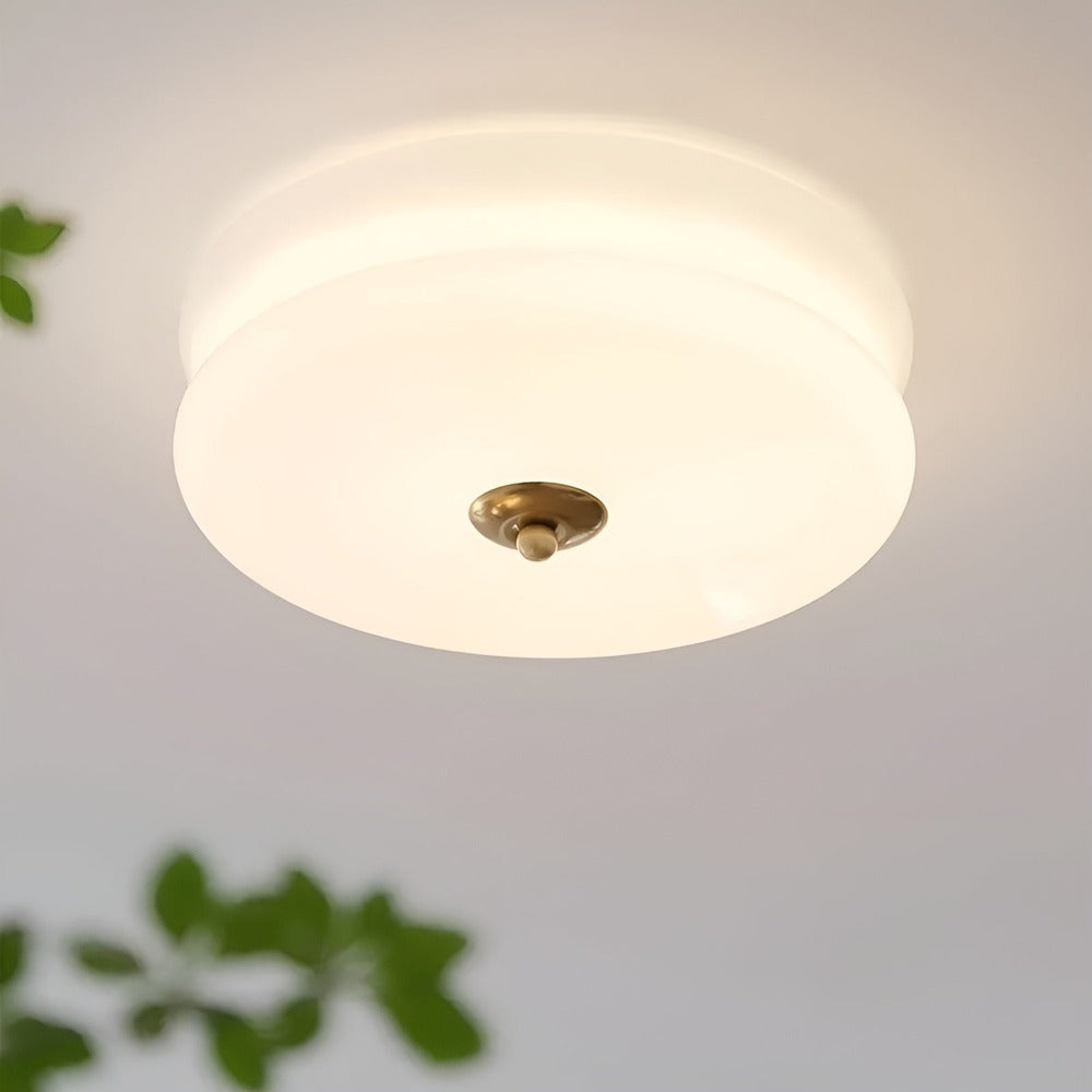 Kreolux – Rund Taklampa i Krämfärgat Glas med Integrerad LED