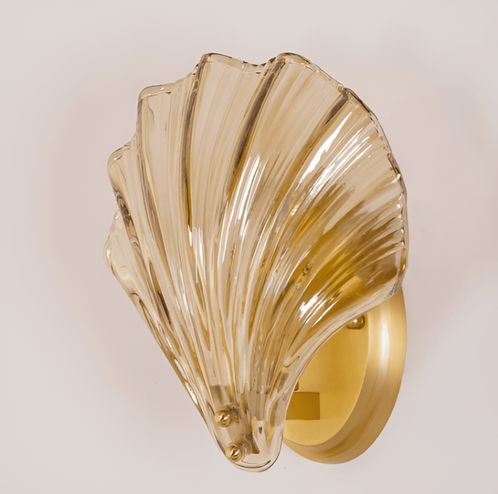 CoastalGleam – Vägglampa i Glas & Mässing med Kustinspirerad Minimalism