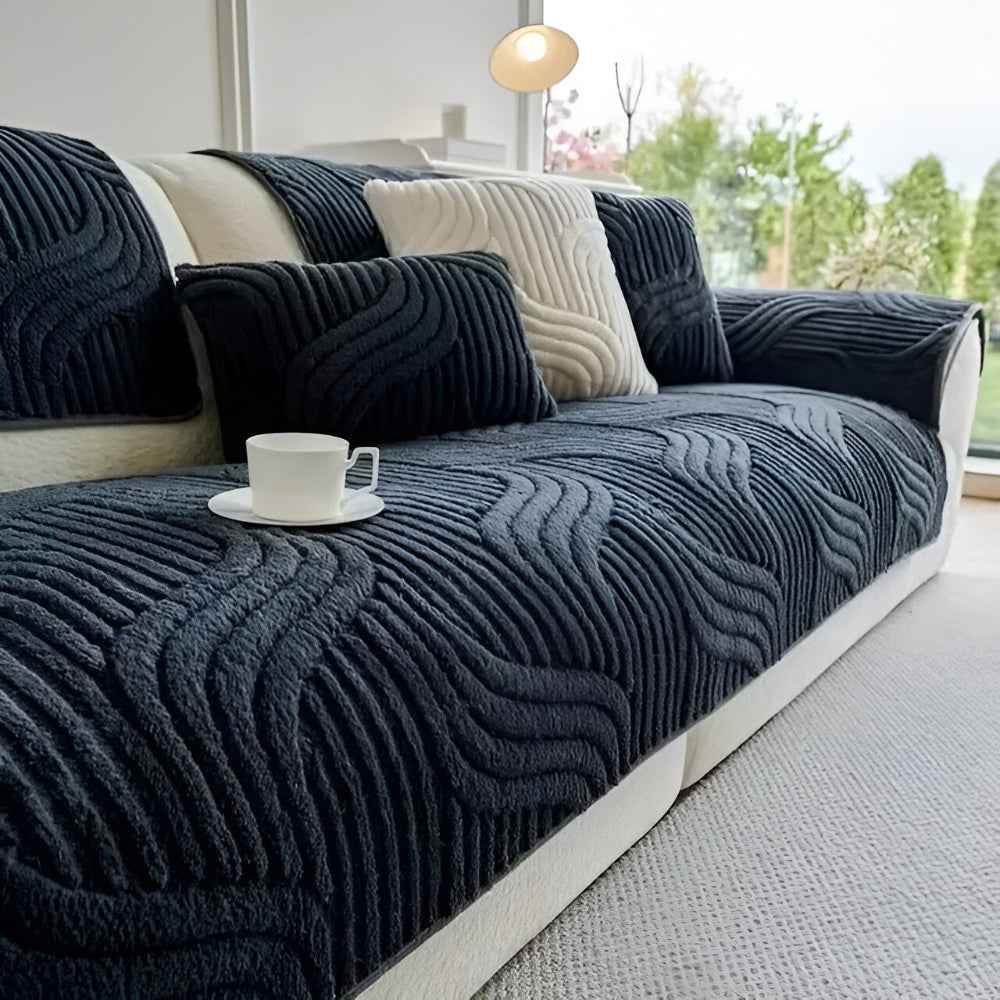 VelvetGrip Cover – Mjukt Halkfritt Sammetsskydd för Soffor