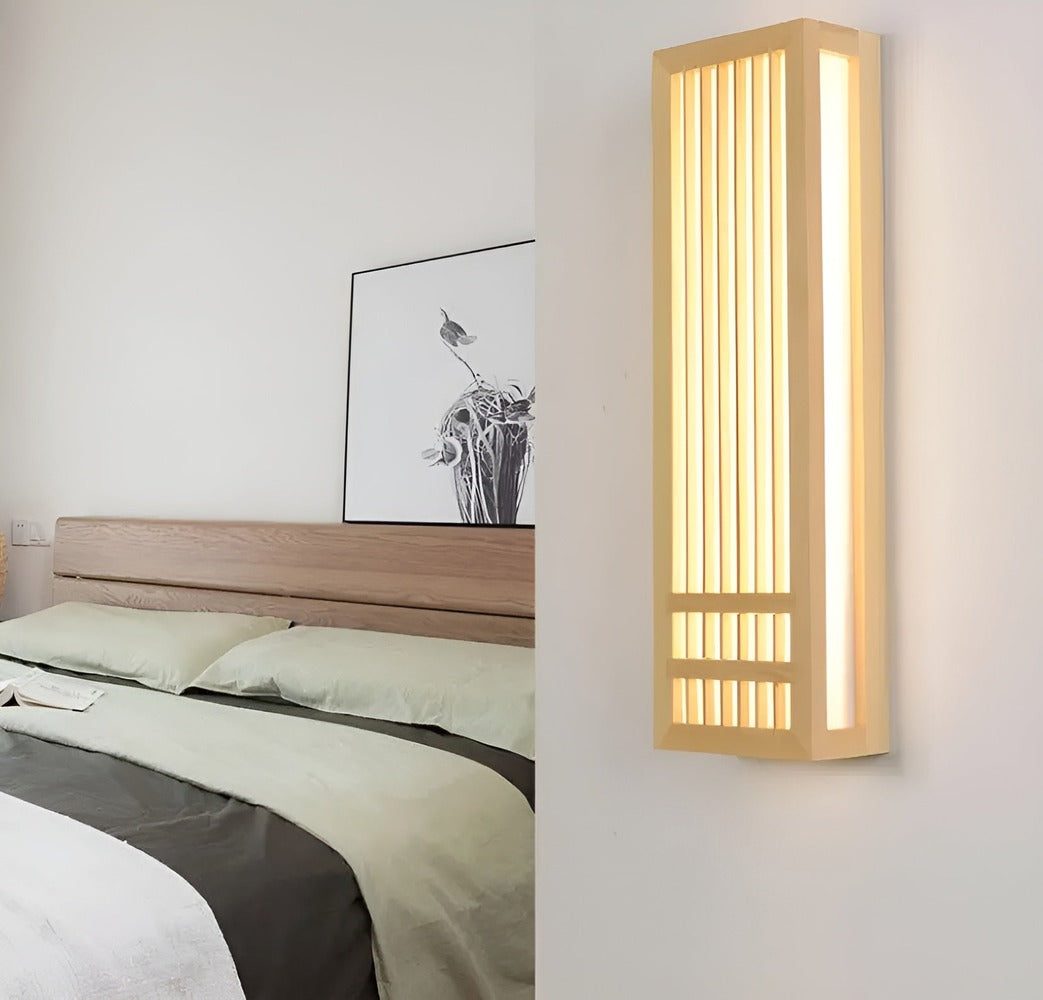 DoaGlow – Japansk Vägglampa i Trä och Akryl | Modern Japansk Design för Harmonisk Belysning