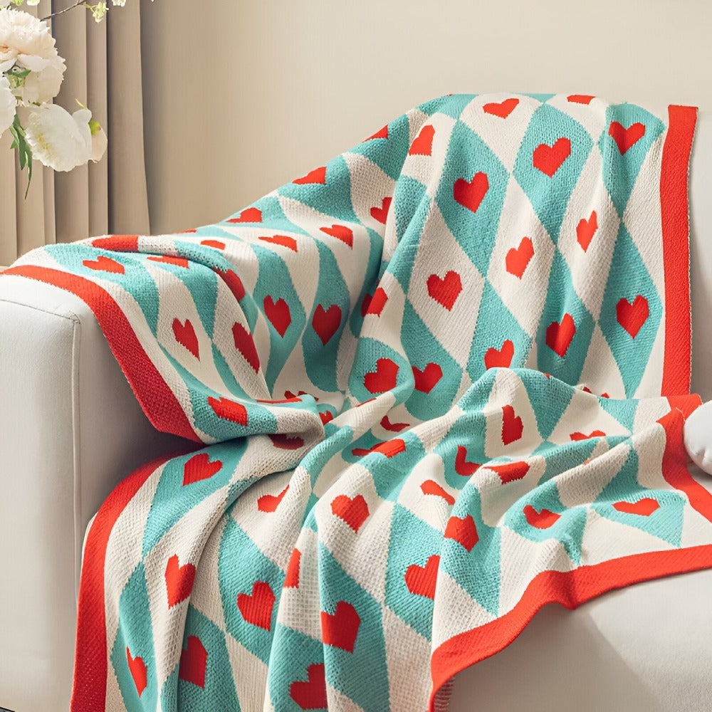 HeartHaven Pläd – Romantisk Stickad Fleecefilt med Hjärtmotiv