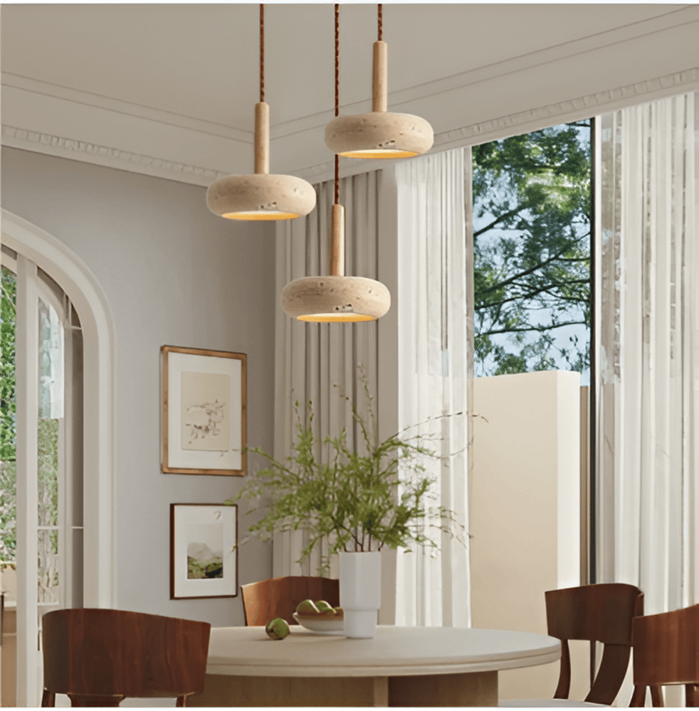 CreamTravertine – Naturlig Pendellampa i Travertin och Trä