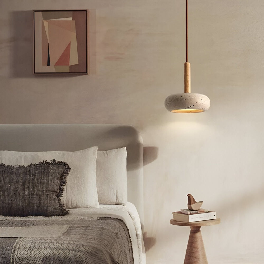 CreamTravertine – Naturlig Pendellampa i Travertin och Trä