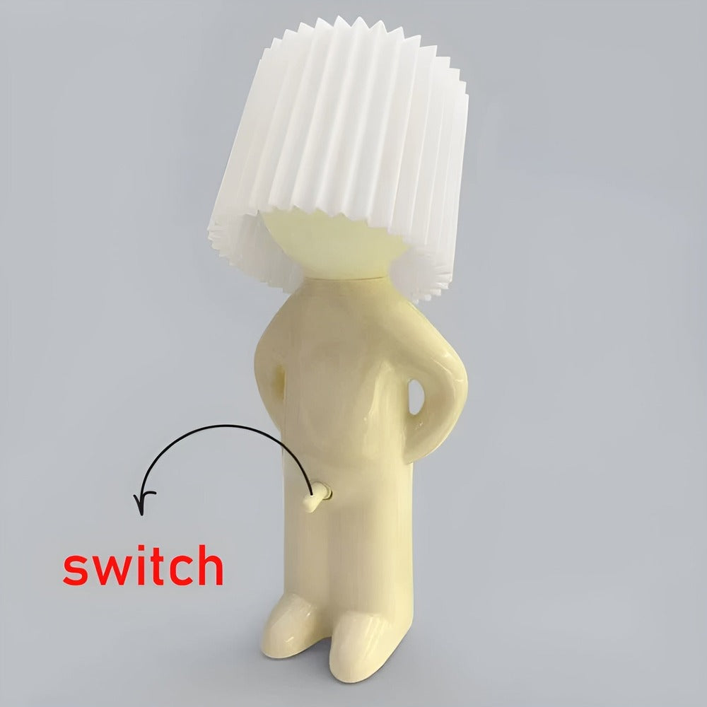 LumoPojke Bordslampa – Kreativ LED-Lampa med Blyg Figurdesign