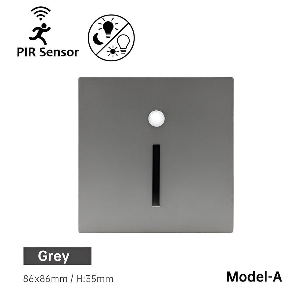 SafeGlow – Infälld Vägglampa med Rörelsesensor för Trappor och Korridorer