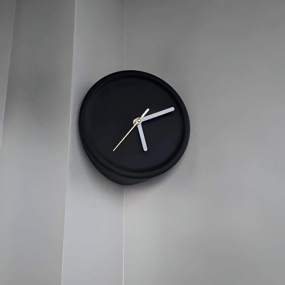 EdgeForm Silent – Minimalistisk 3D-Hörnväggsklocka 30 cm