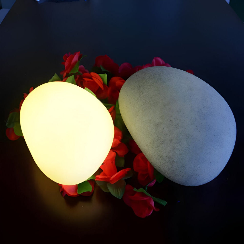 StoneGlow SolarRock – Naturtrogen LED Stenlampa för Trädgården