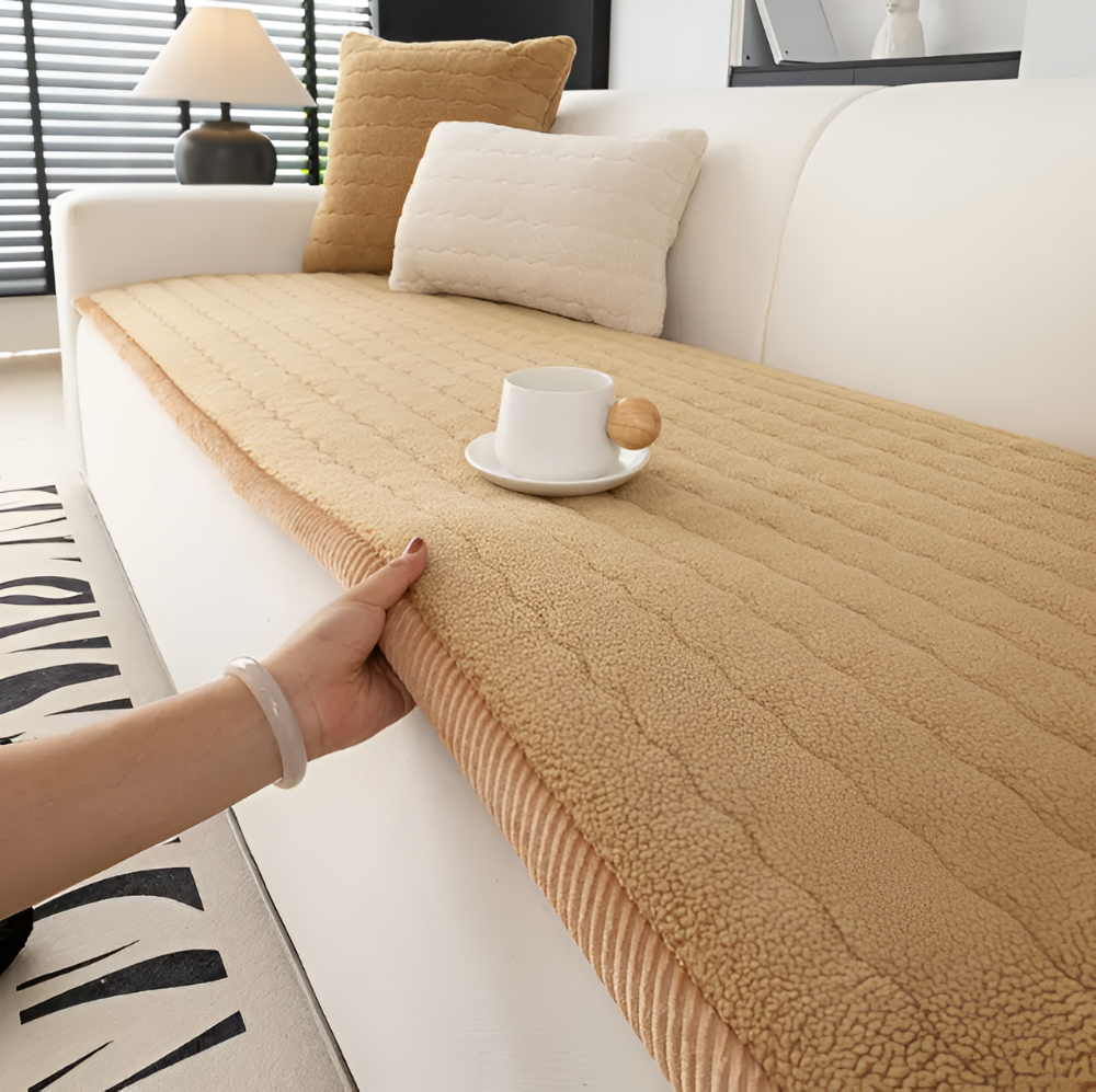 PlushGuard – Mjukt Rutschfritt Sofföverdrag i Husdjursvänlig Polyester