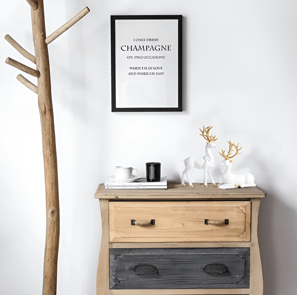 FrostRein Duo – Elegant Renfigurset i Modern Harzdesign