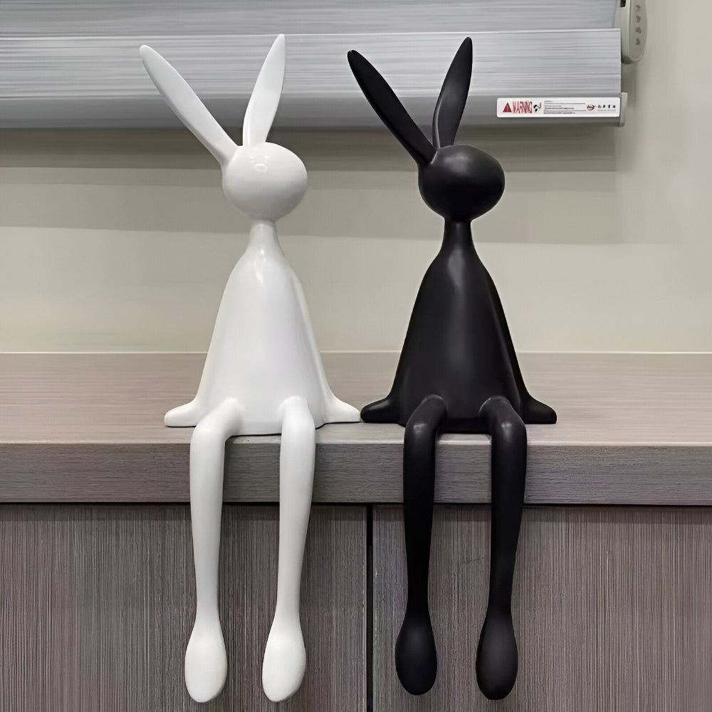EasterNoble Hare – Modern Sittande Påskhare i Elegant Harzdesign