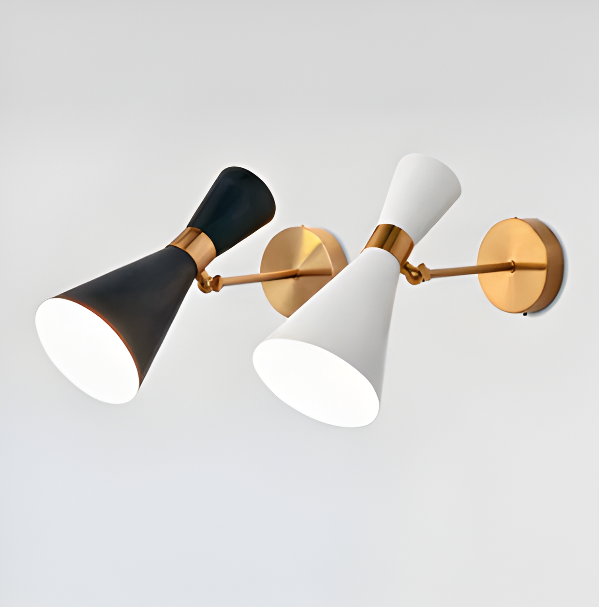 FormaLux – Minimalistisk Justerbar Vägglampa i Svart/Vitt LED Up & Down Design