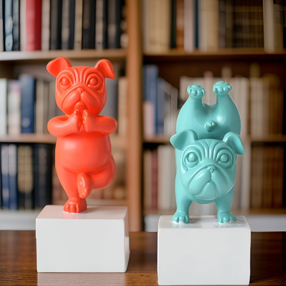 ZenBulldog Skulptur – Lekfull Yogafigur i Abstrakt Design