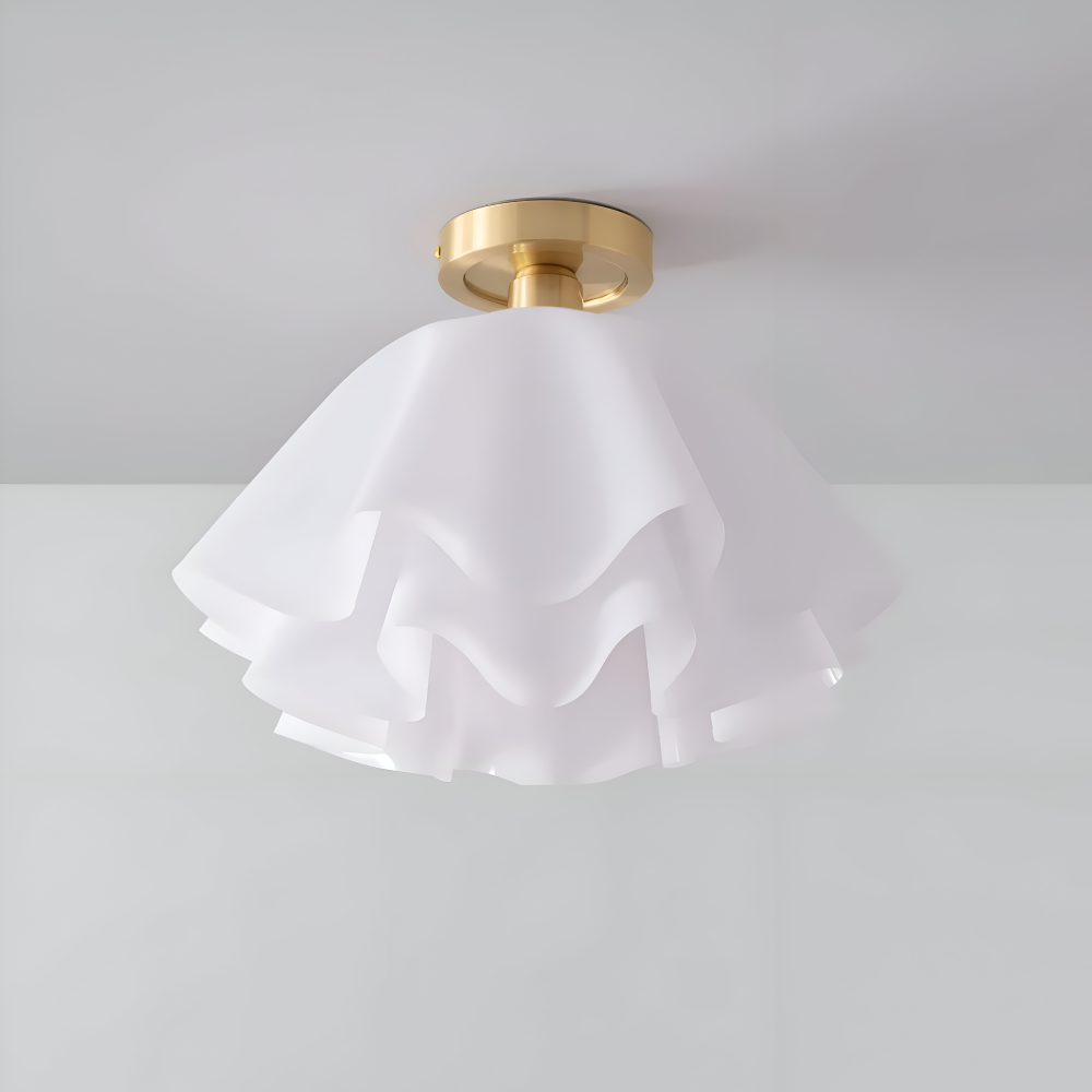 Floravie – Blomformad Vit Taklampa i Akryl med Gyllene Bas