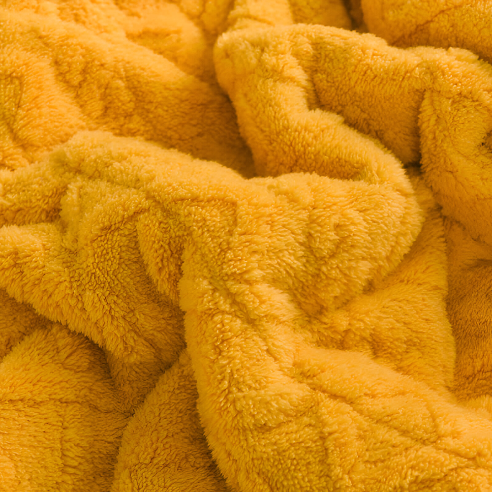 DualWeave CozyPläd – Dubbelvävd Mikrofiberfleecefilt för Varm Komfort