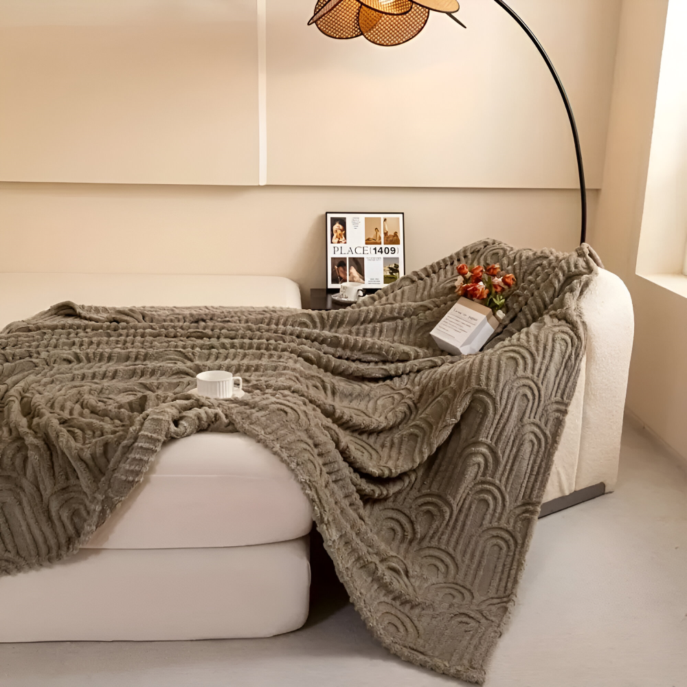 ArcVelu – Lyxig Plushfilt med Arkitektoniskt Bågmönster