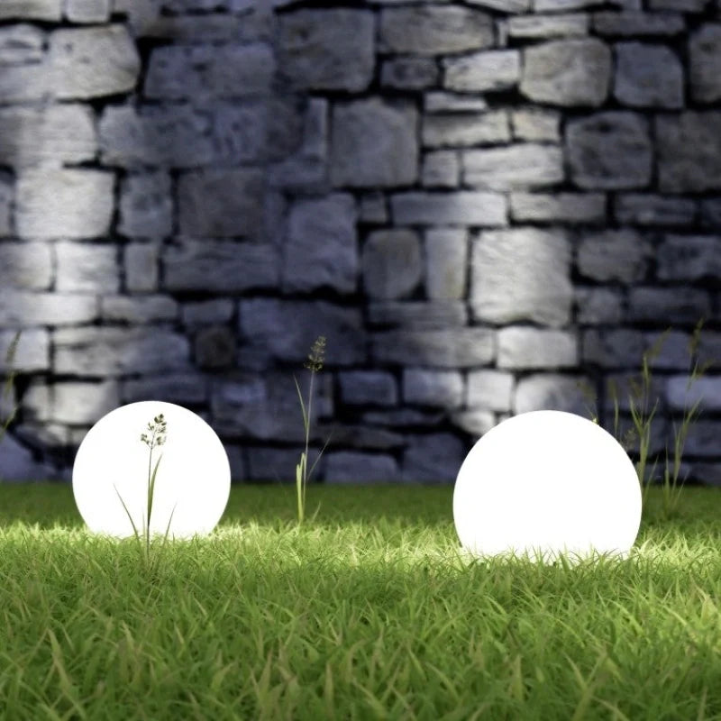 LumiGlobe Trädgårdssfär – Färgstark LED-Dekorbelysning för Ute & Inne