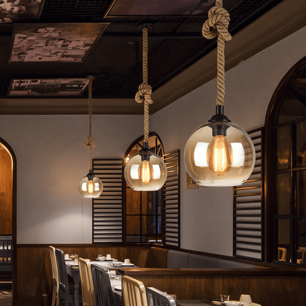 Rustic OrbLight – Pendellampa med Glasboll i Hamparep