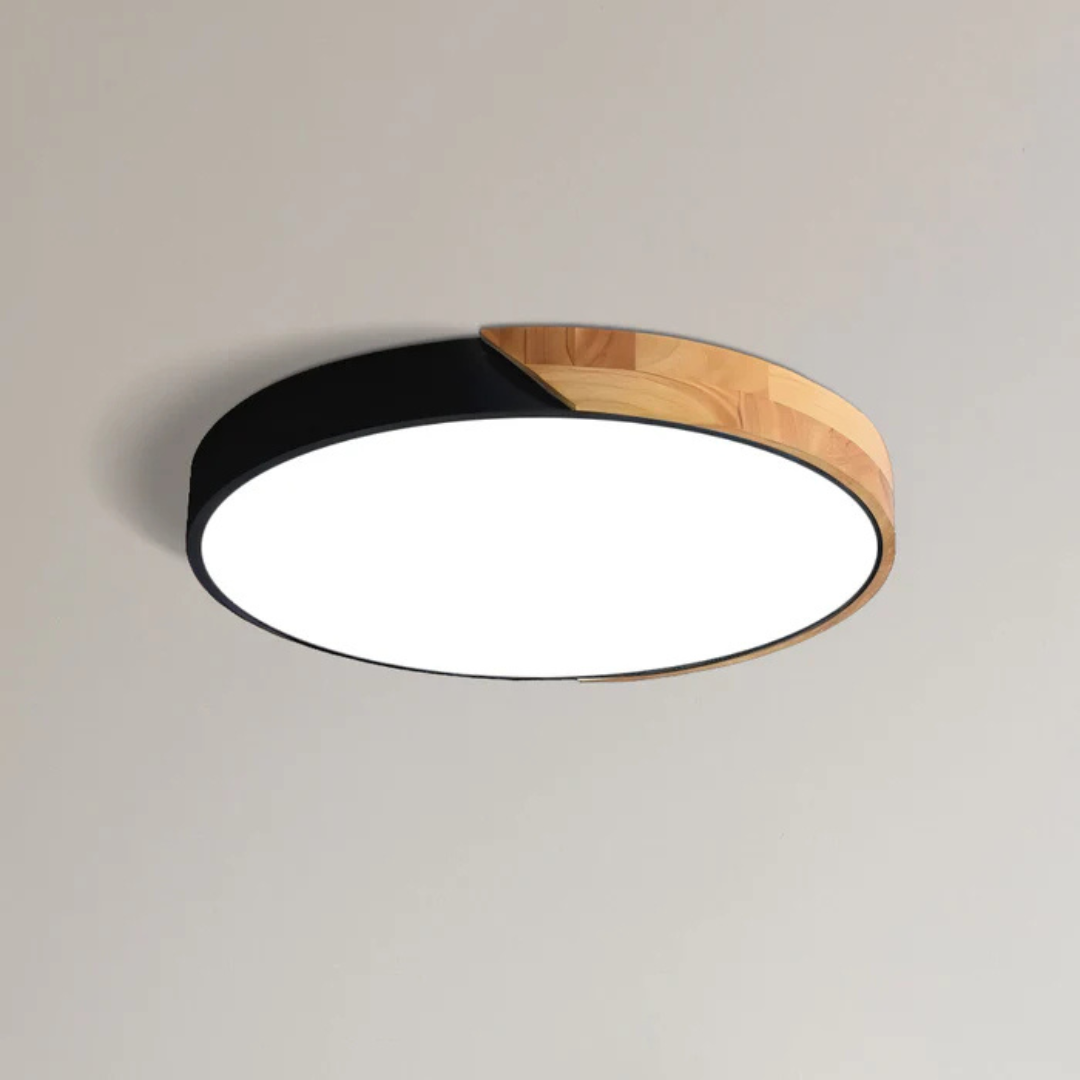 Skandinavisk LED-taklampa i trä med varm design