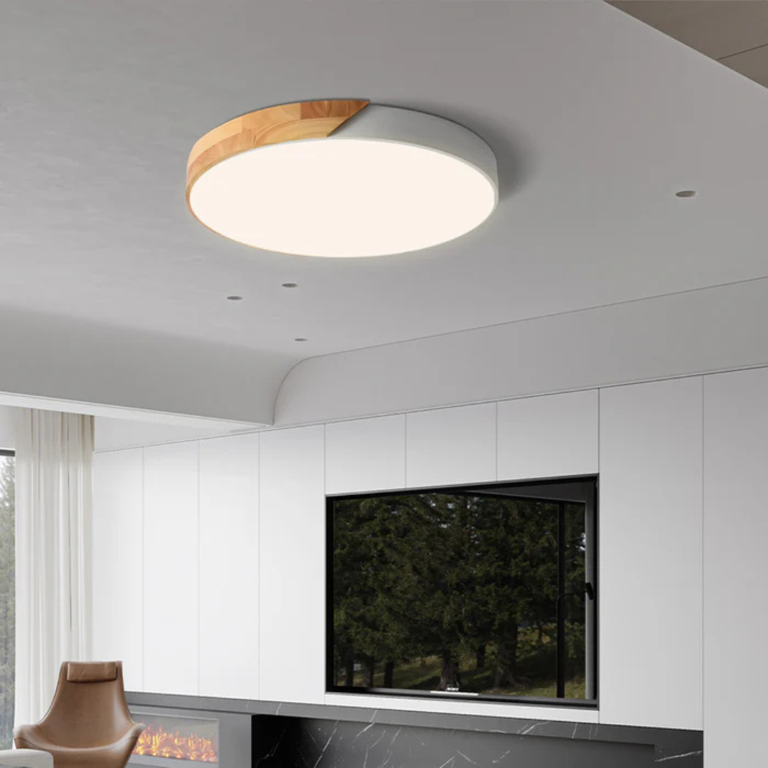 Skandinavisk LED-taklampa i trä med varm design