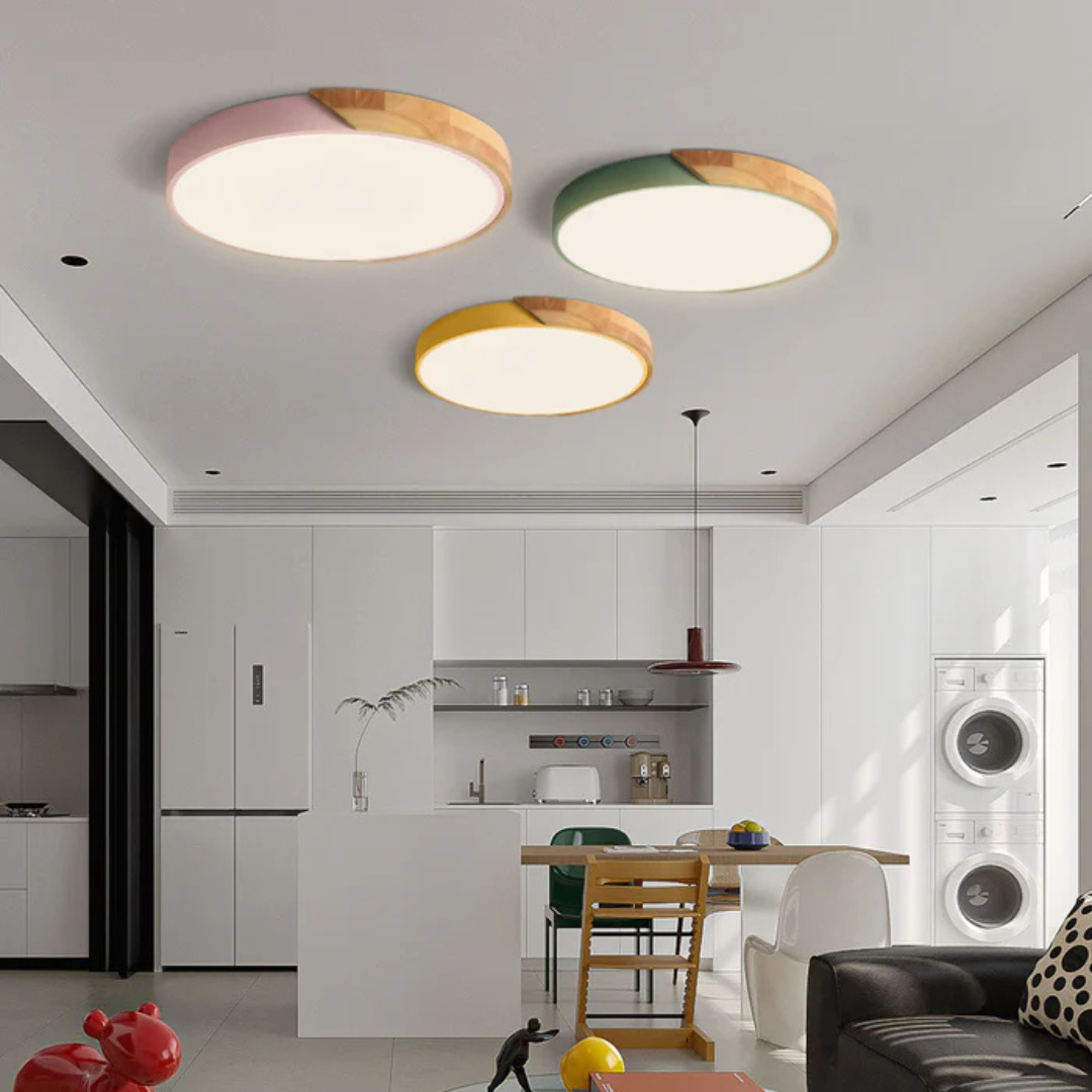 Skandinavisk LED-taklampa i trä med varm design