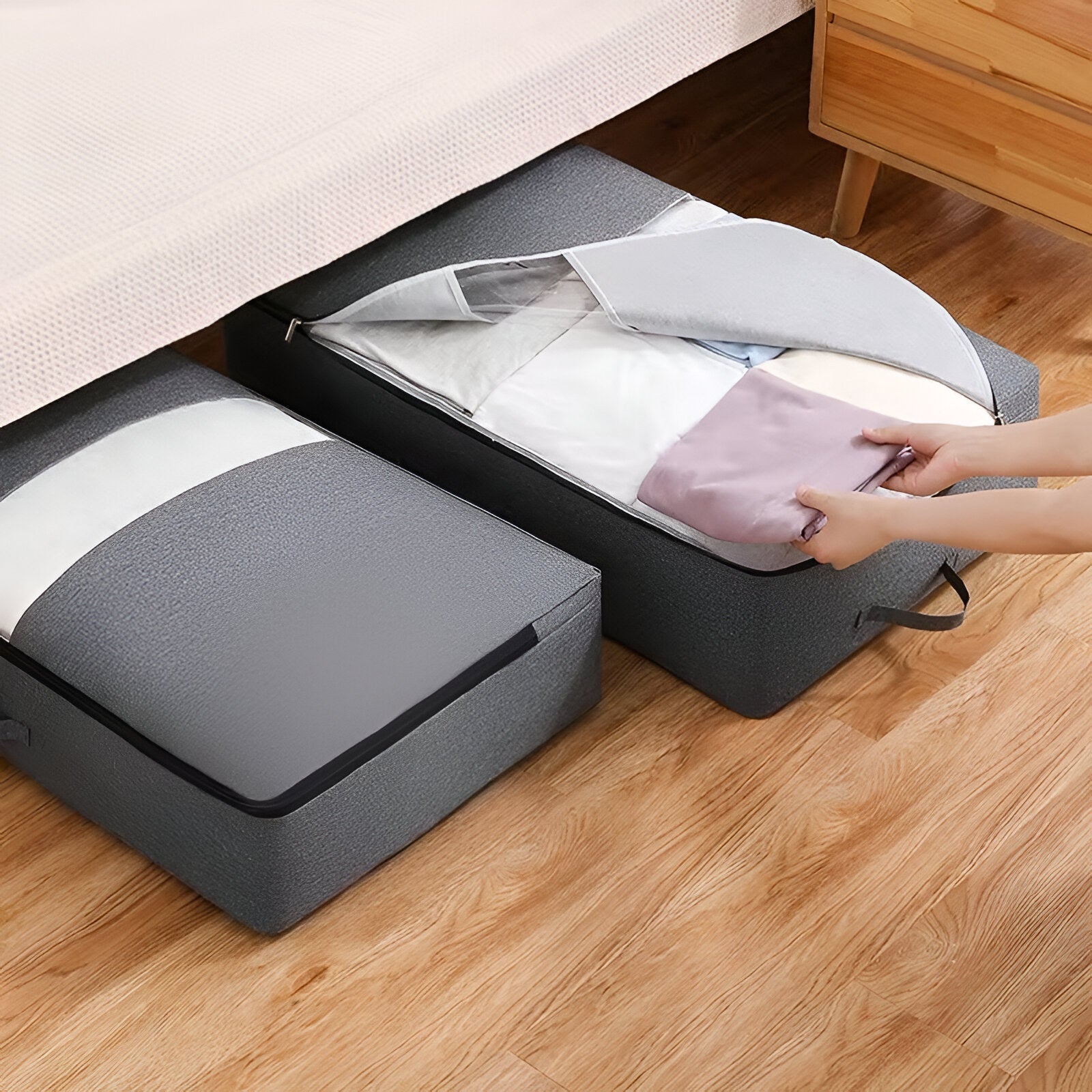 UnderSpace – Underbäddsförvaringsbox med Fönster & Dragkedja för Täcken och Kläder