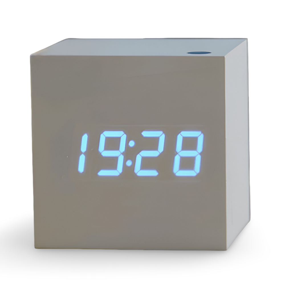CubeGlow – Digital LED Träväckarklocka i Kubdesign