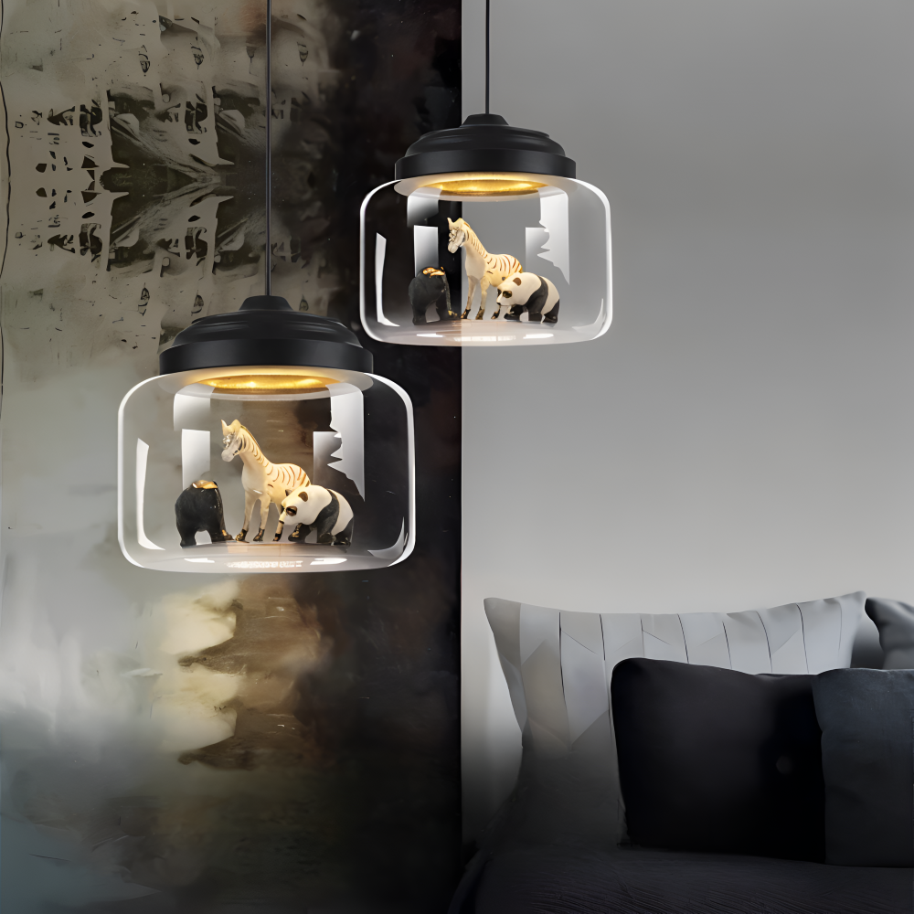 AniLume – Barnpendellampa i Glas med Nordiska Djurmotiv