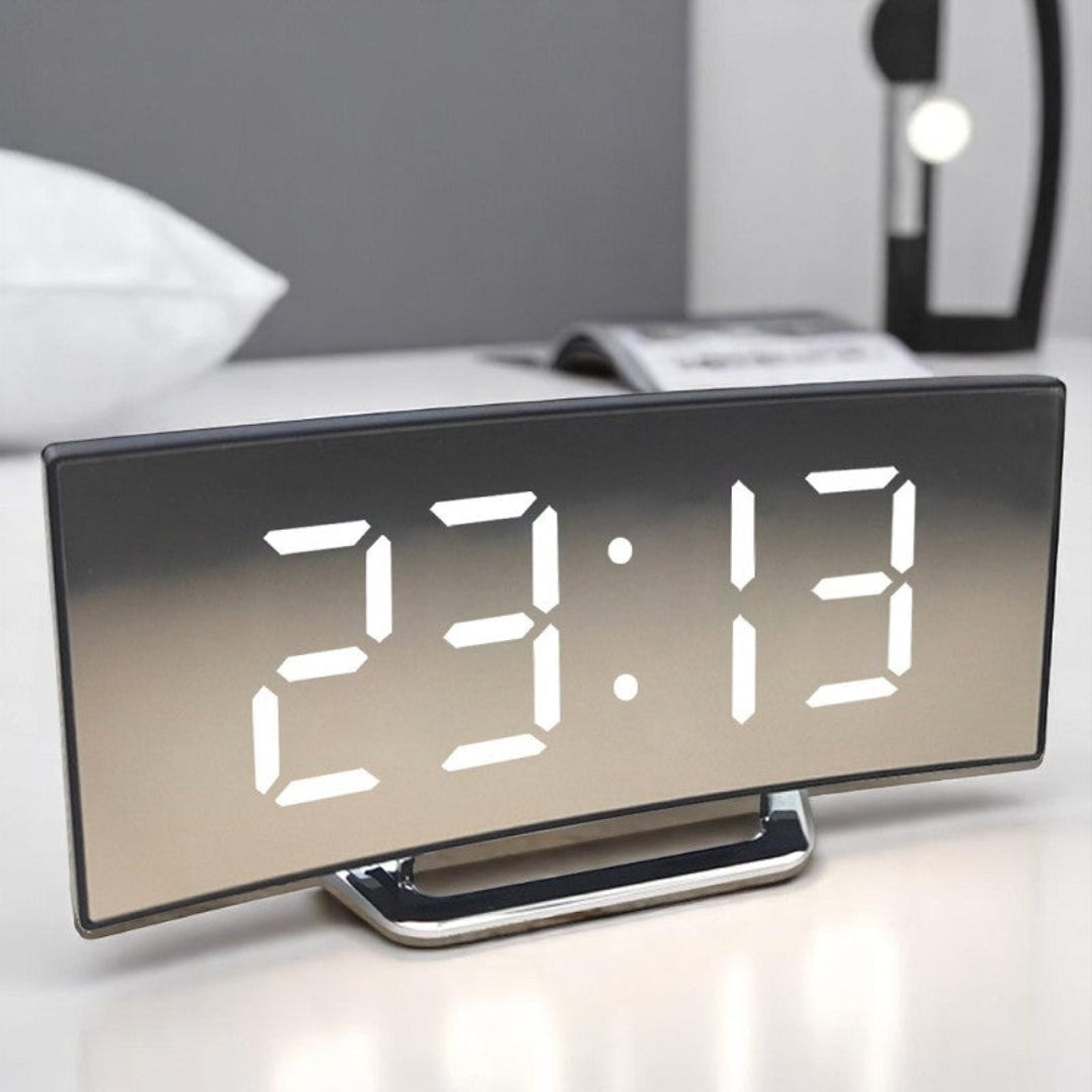 Digital väckarklocka med böjd LED-display