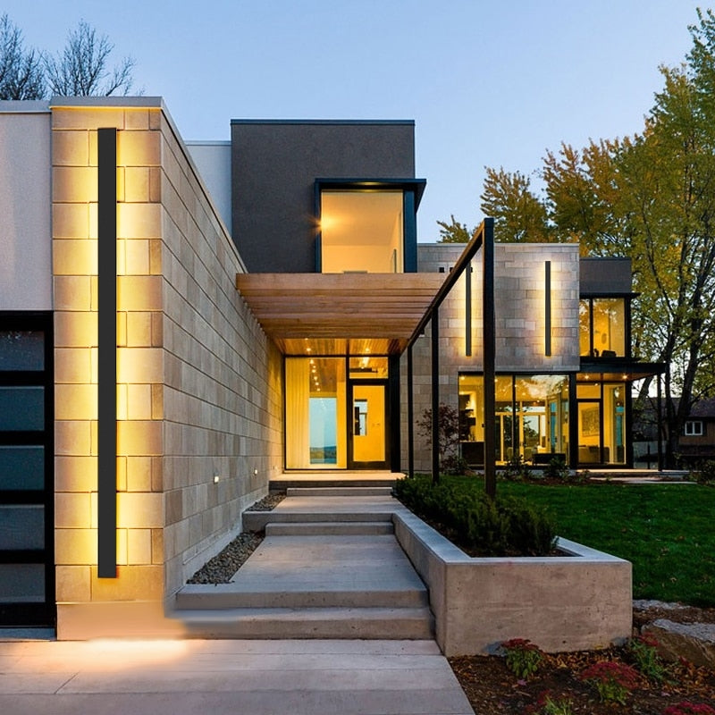 Auréno – Modern LED Utomhuslampa i Smidesjärn & Aluminium